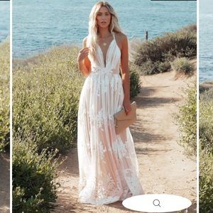 VICI MAXI DRESS - NEW WITH TAGS